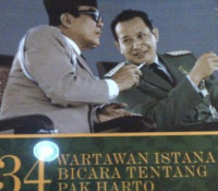 Image of 34 WARTAWAN ISTANA BICARA TENTANG PAK HARTO